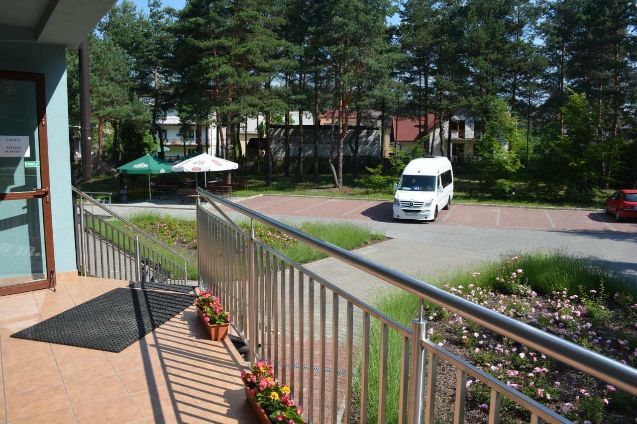 Dom Turysty "Tramp" Hotel Bukowno Bagian luar foto
